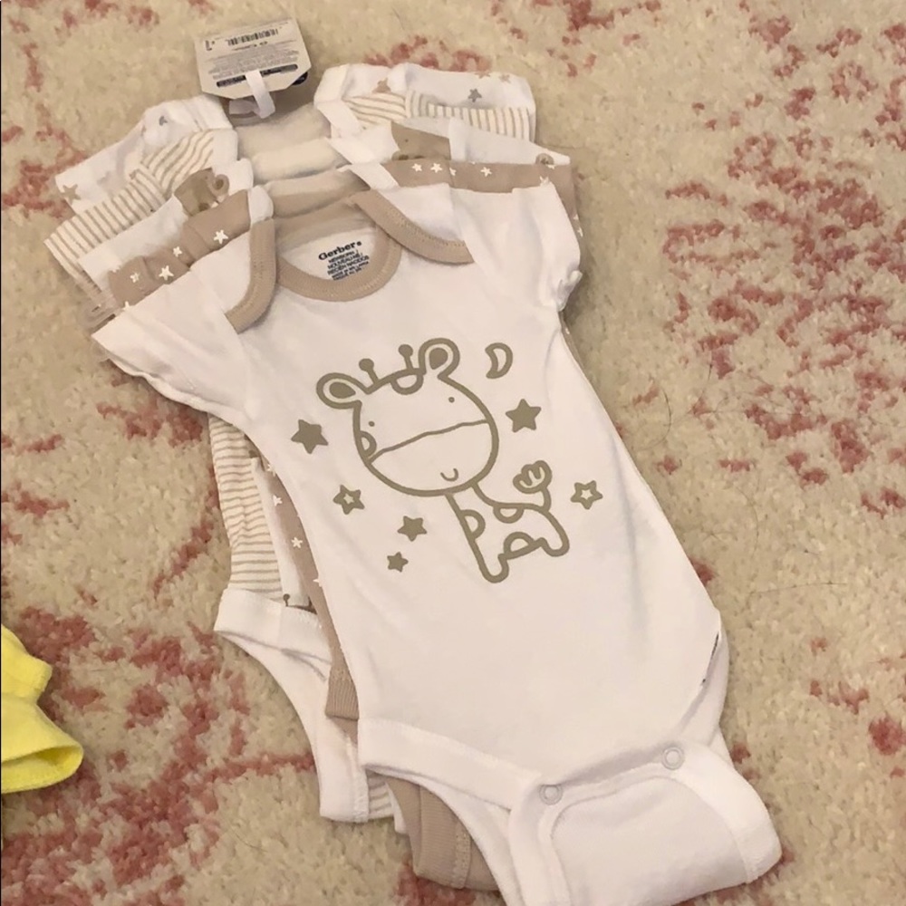NWT - newborn onesies